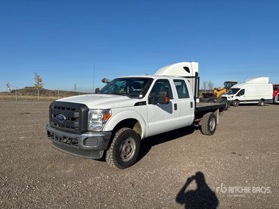 2011 Ford F-350 XL 4x4 Extended Cab Flatbed Truck
