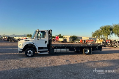 2013 Freightliner M2 106 4x2 Flatbed Truck