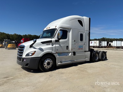 2018 Freightliner Cascadia 126 6x4 T/A Sleeper Truck Tractor
