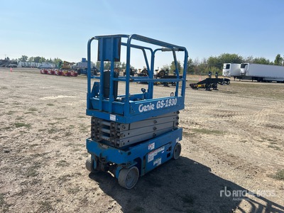 2015 Genie GS-1930 Electric Scissor Lift (Inoperable)