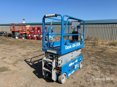 2015 Genie GS1930 Scissor Lift