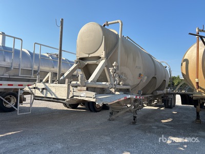 1979 Heil T/A Pneumatic Bulk Trailer