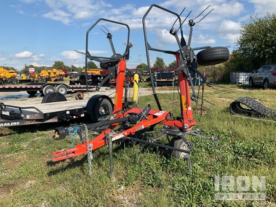 Kubota TE4052T 4 Rotor テッダー