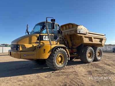 2011 Cat 730EJ Ejector Camión Dumper Articulado