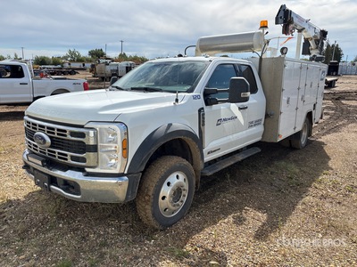 2023 Ford F-550 XLT 4x4 Extended Cab Autocarro officina