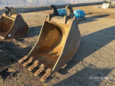 42 in Q/C Digging Excavator Bucket - Fits sms