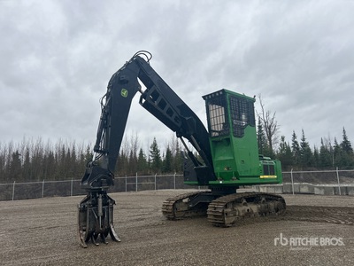 2016 John Deere 2454D Short Wood Log Loader