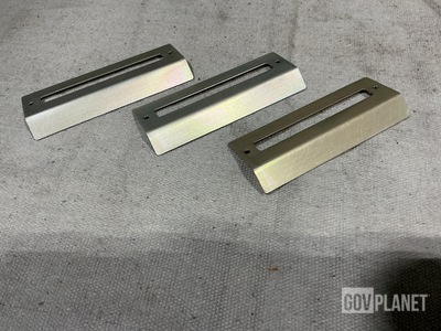 (3) Ametek 8090W46P001 Angle Brackets