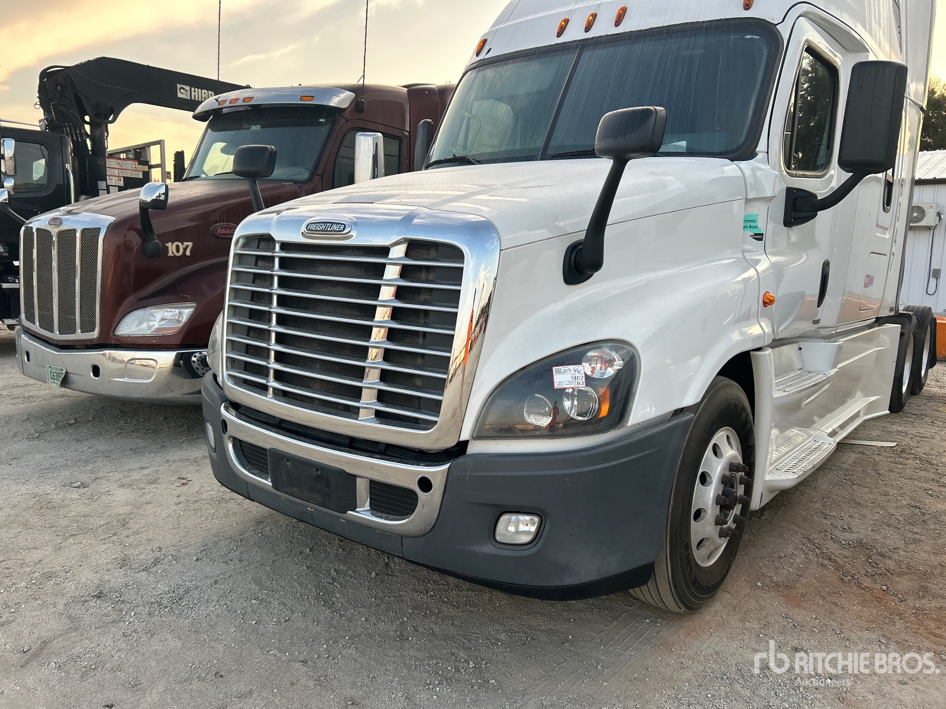 2017 Freightliner Cascadia 125 T/A Sleeper Truck Tractor