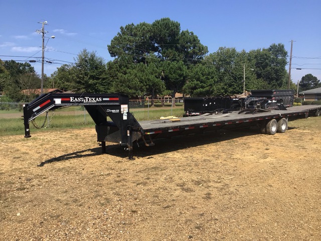 2024 East Texas 40 ft T/A Gooseneck Flatbed Trailer