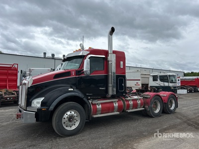 2017 Kenworth T880 T/A Sleeper Truck Tractor (Inoperable)