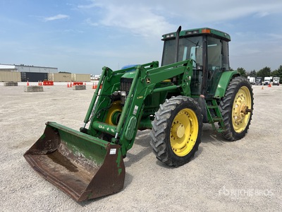 1999 John Deere 7410 4WD Tractor Agrícola