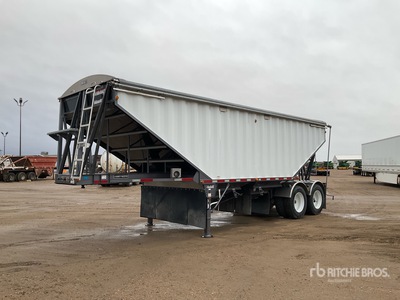 2017 Lode King 30 ft T/A Grain Trailer