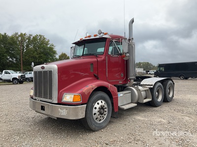 2004 Peterbilt 385 6x4 T/A Day Cab Truck Tractor