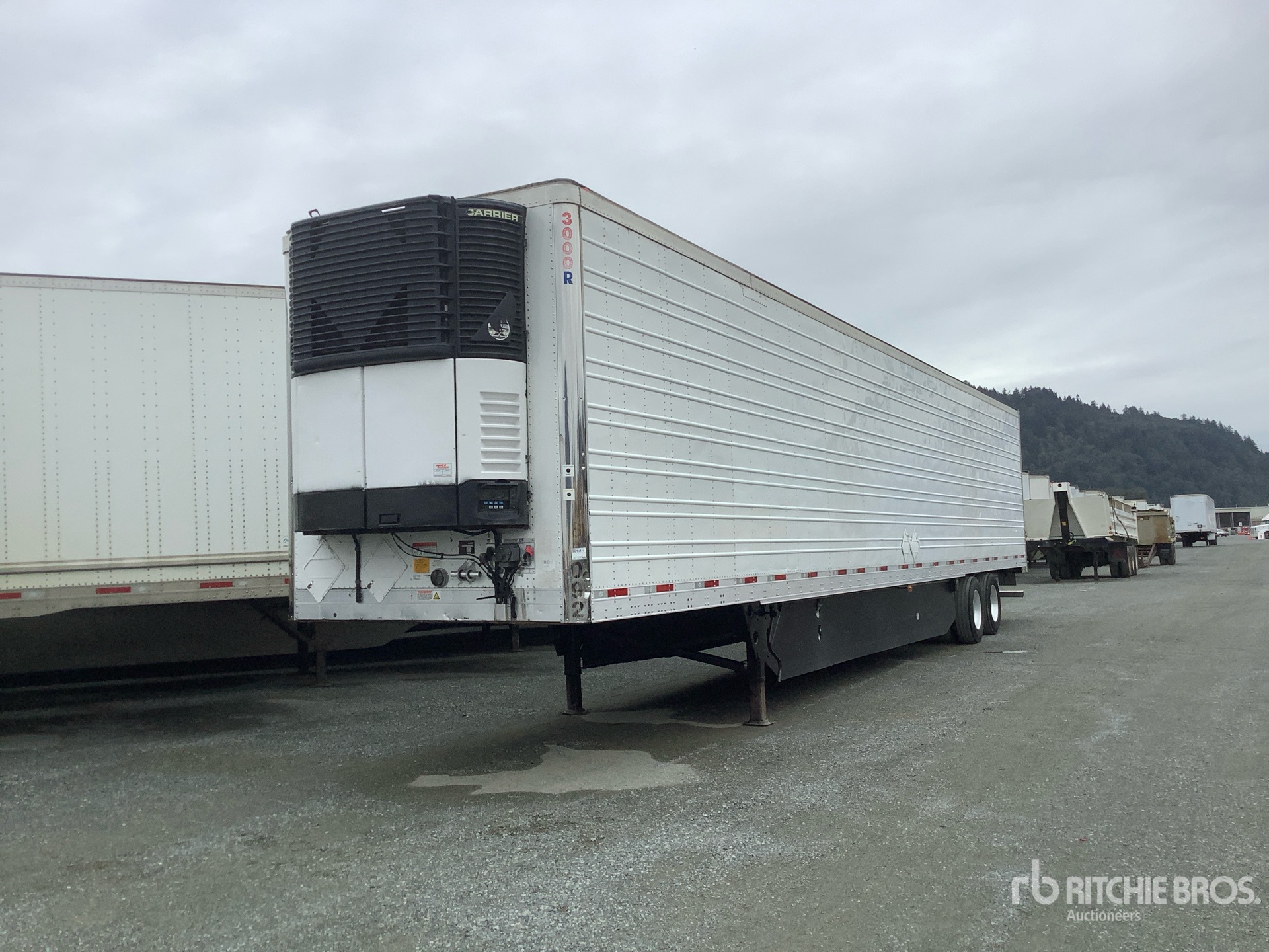 2016 Utility 53 ft x 102 in T/A Refrigerated Trailer