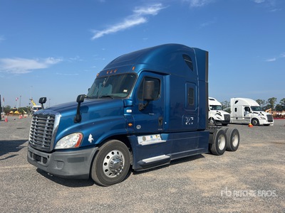 2016 Freightliner Cascadia 125 6x4 T/A Sleeper Truck Tractor