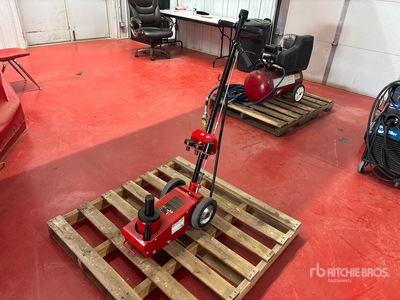 Big Red Air/Hydraulic Jack (Unused)