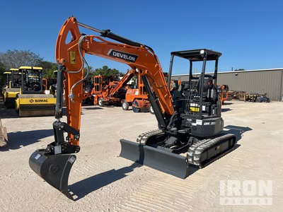 2023 Develon DX35Z-7 Tracked Excavator (Unused)