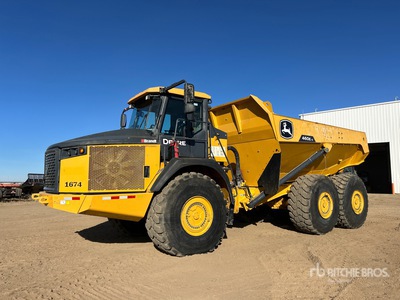 2021 John Deere 460E-II Kiepwagen met knikbesturing