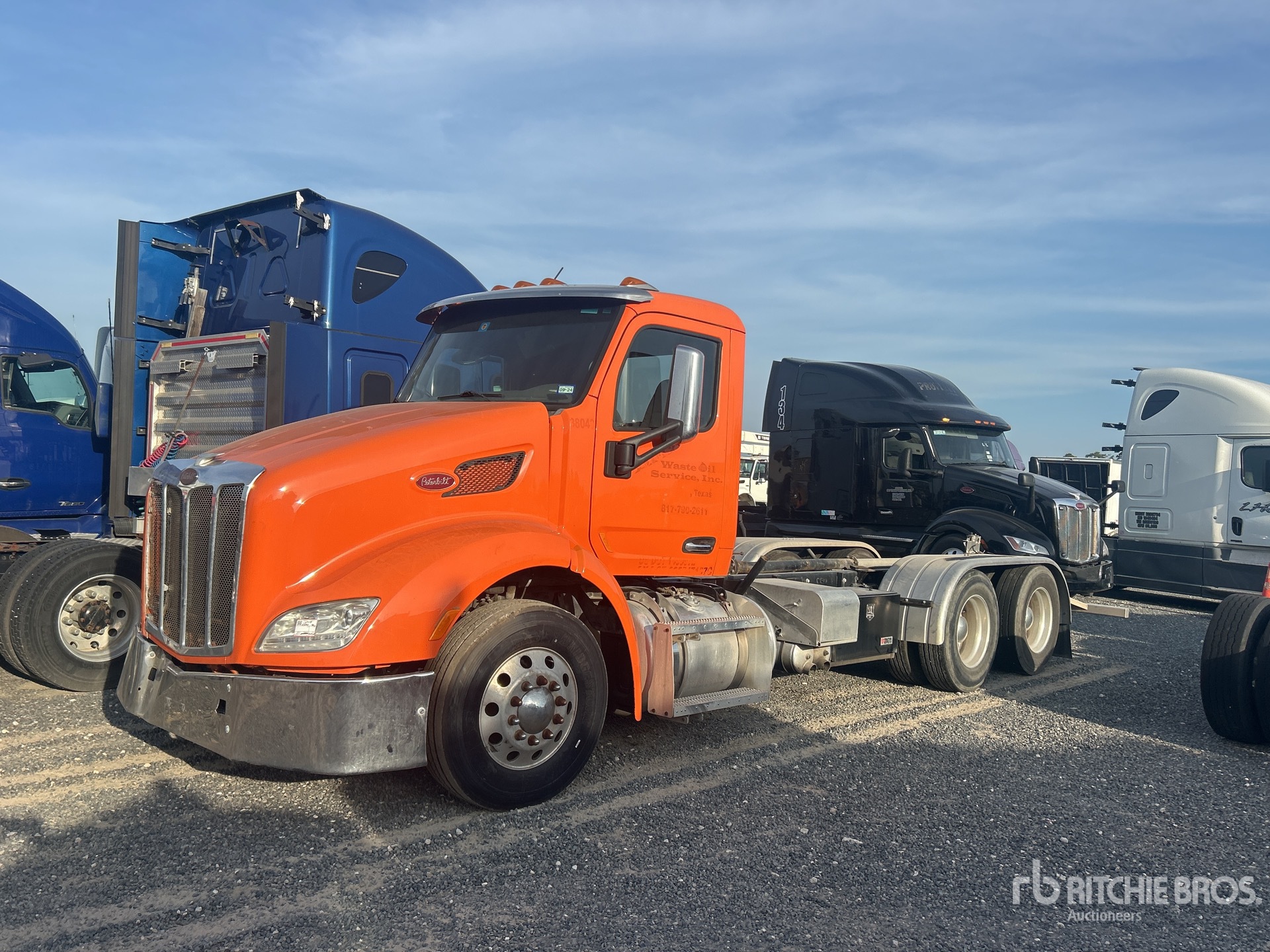 2016 Peterbilt 579 6x4 Cab and Chassis (Inoperable)