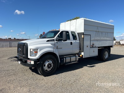 2019 Ford F-750 4x2 Extended Cab Chipper Truck