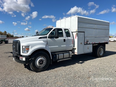 2019 Ford F-750 4x2 Extended Cab Chipper Truck