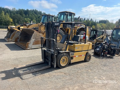 1990 Cat VC60D 6000 lb Pneumatic Tire Forklift