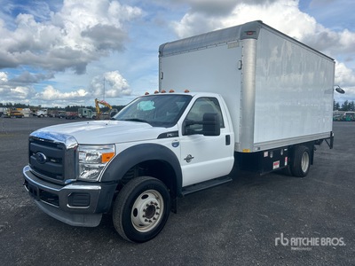 2014 Ford F-550 XL 4x2 شاحنة فان