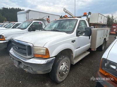 1999 Ford F-550 XLT 4x2 شاحنة خدمة