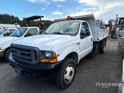 1999 Ford F-550 4x2 شاحنة قلابة حمولة خفيفة