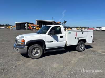 2006 GMC Sierra 2500HD 4x2 Camión Utilitario
