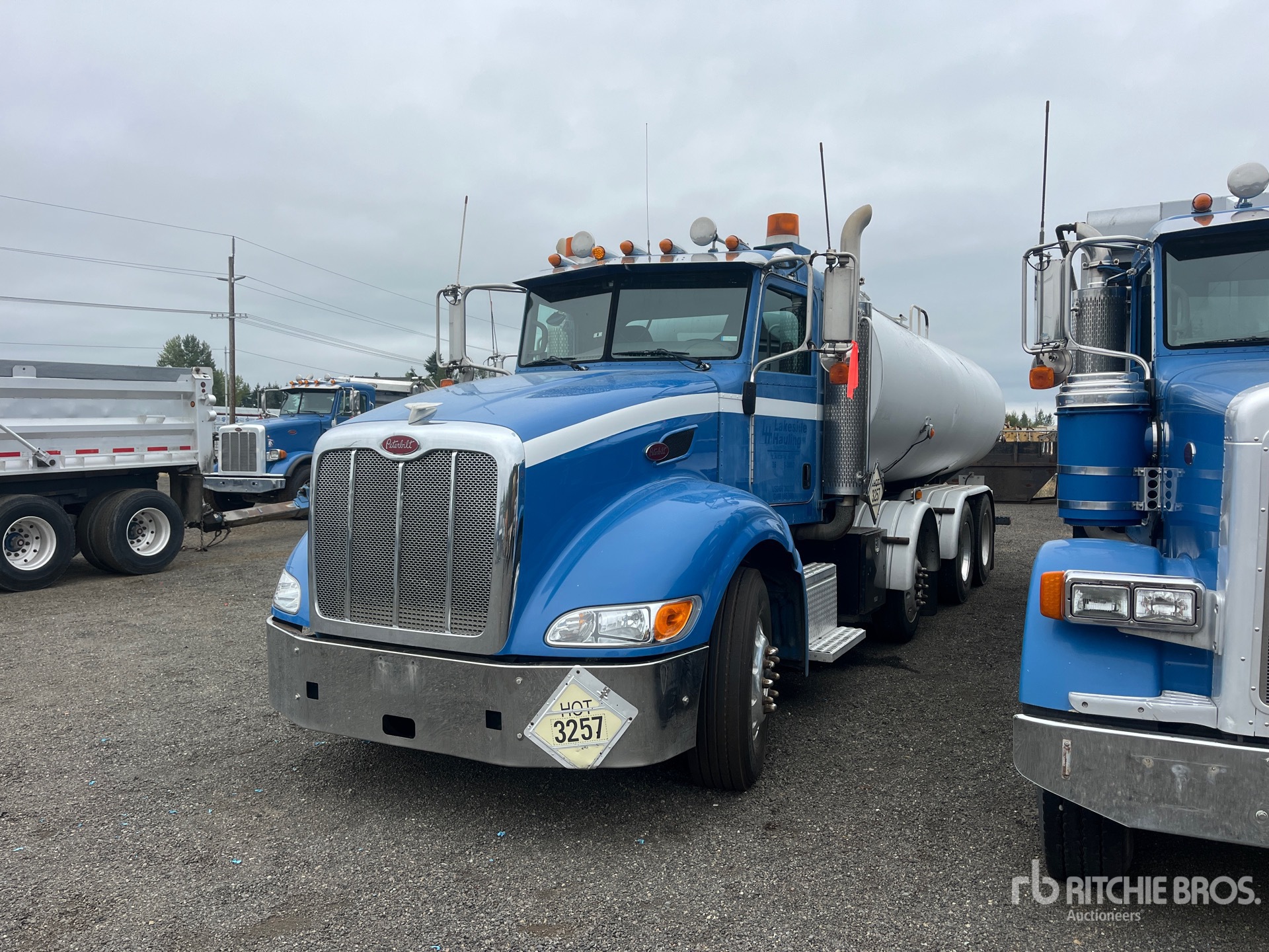 2007 Peterbilt 386 8x4 Camión-cisterna