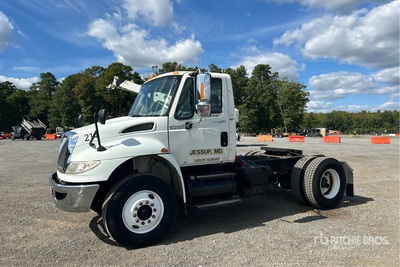2008 International 4400 4x2 S/A Day Cab Truck Tractor