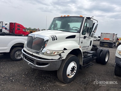 2007 International 4400 4x2 S/A Day Cab Truck Tractor (Inoperable)