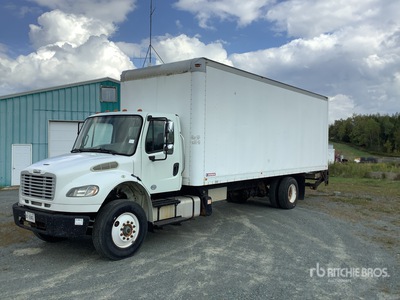 2014 Freightliner M2 106 4x2 Furgoneta caja cerrada