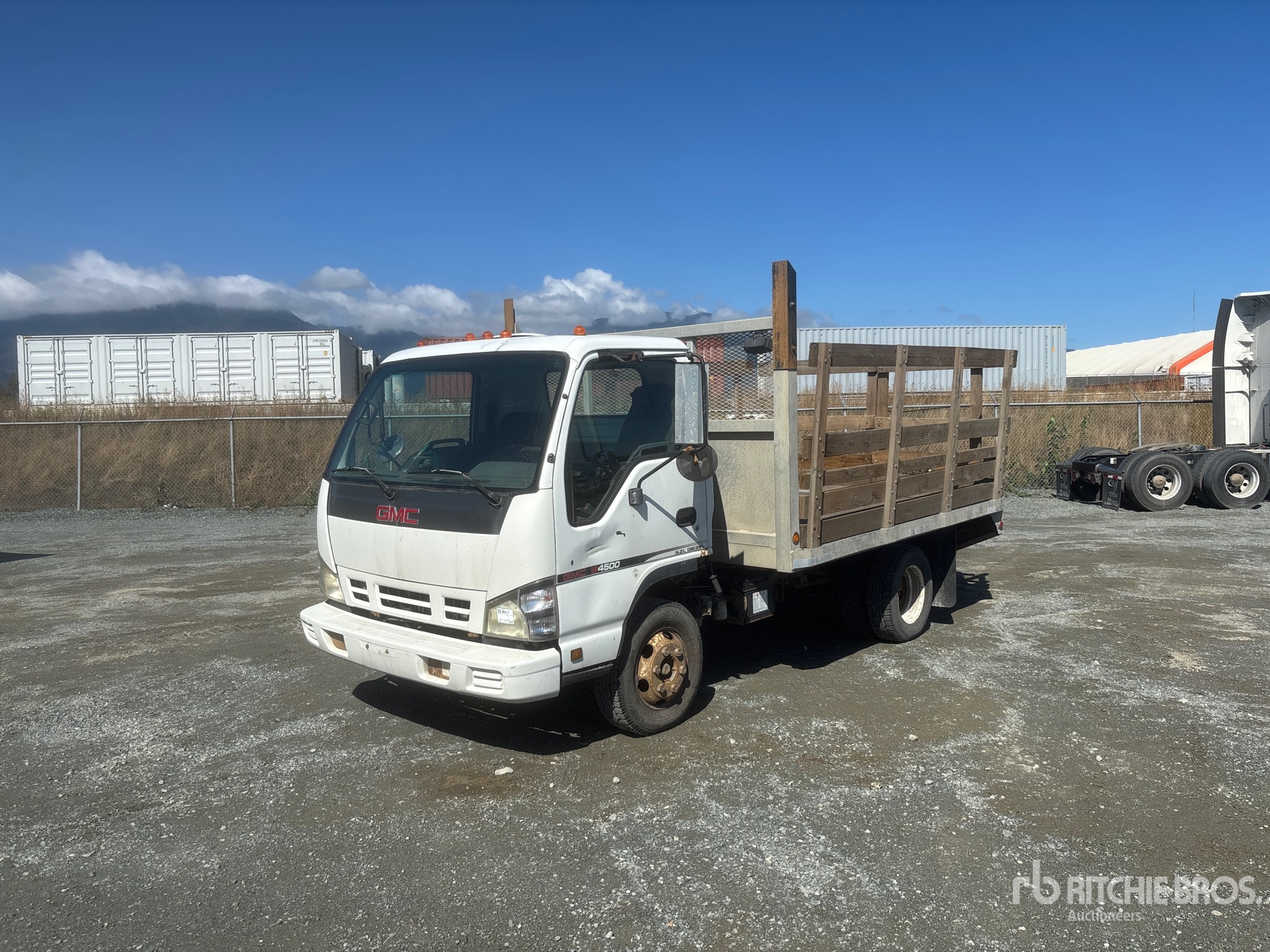 2006 GMC W4500 4x2 Kastenwägen
