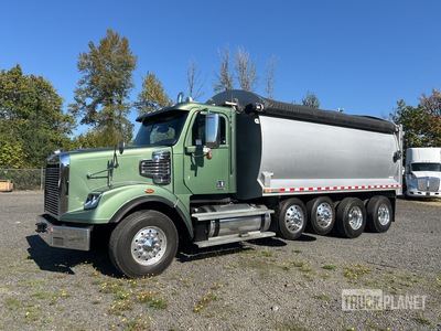 2011 Freightliner Coronado 10x4 Quad/A Dump Truck