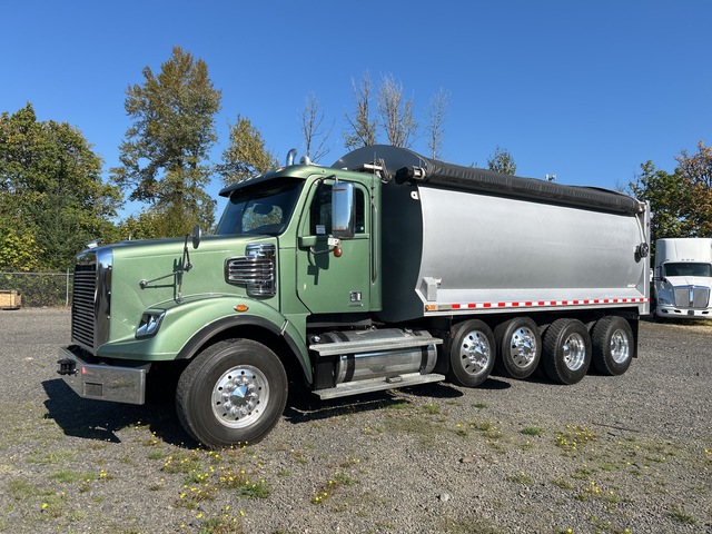2011 Freightliner Coronado 10x4 Quad/A Dump Truck