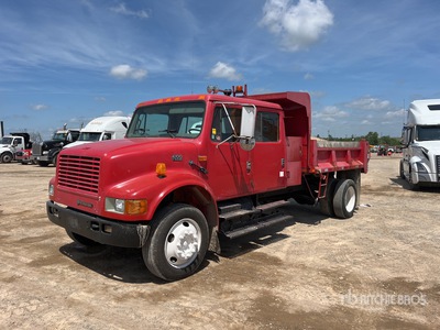 2002 International 4700 4x2 Crew Cab Dump Truck