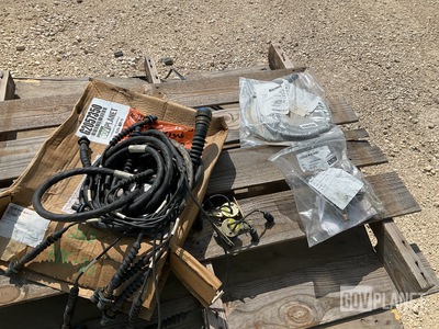 (1) Thermostatic Pressure Switch, (1) Grounding Strip & Assorted Items