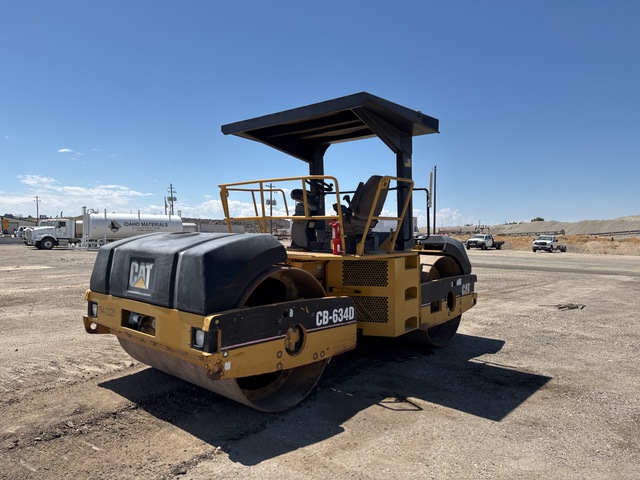 2004 Caterpillar CB-634D