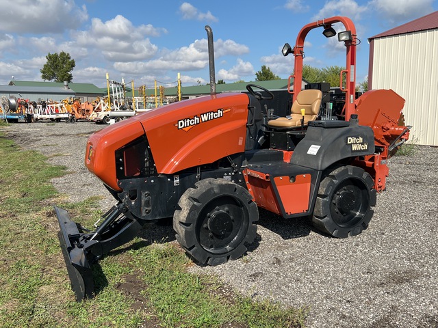 2010 Ditch Witch RT55 4x4 Trencher 2010 Ditch Witch RT55 4x4 Trencher