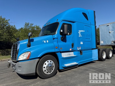 2016 Freightliner Cascadia 125 6x4 T/A Sleeper Truck Tractor