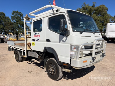 2013 Mitsubishi Fuso Canter 7/800 4x4 Crew Cab Pritsche-Lkw