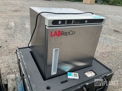 LAB RepCo Refrigerator w/Storage Case