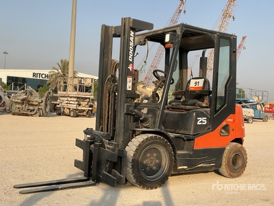 2014 Doosan D25S-2 2.5 ton Forklift