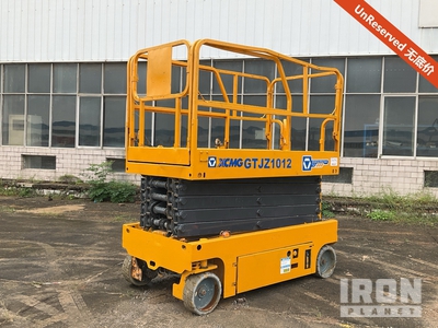 2018 XCMG GTJZ1012 Electric Scissor Lift