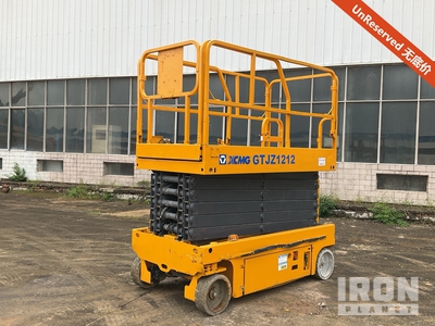 2017 XCMG GTJZ1212 Electric Scissor Lift