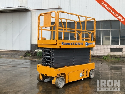 2018 XCMG GTJZ1212 Electric Scissor Lift