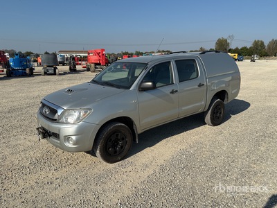 2010 Toyota Hylux 4x4 Crew Cab Pickup